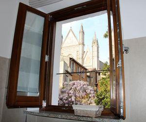 The window on the cathedral -Suite Orvieto Italy