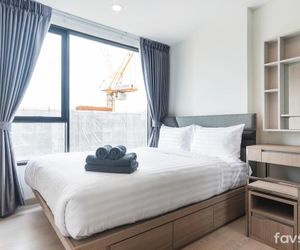 Start the day in a Relaxed with 1BR near BTS Phra Khanong Thailand