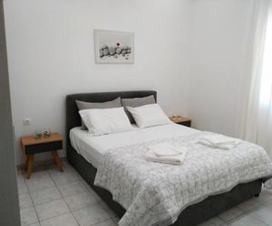 Pomegranate apartment Heraklion Greece