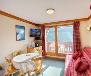 Apartment Les menuires les valmonts 2 pieces 4 pers ski aux pieds Les Bruyeres France