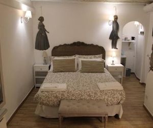 Livias Charming Room Trevignano Italy