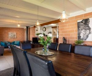 Cudgee - quaint cottage with separate cabin Huskisson Australia