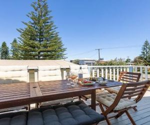 The Chalet at Callala Beach - beach house character Woollamia Australia