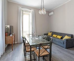 Vittoria Corner - byMyHomeInComo Como Italy