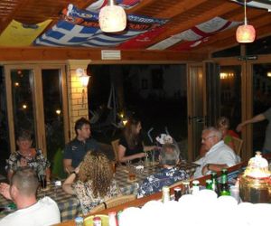 Jimmys Apartments Sidari Greece
