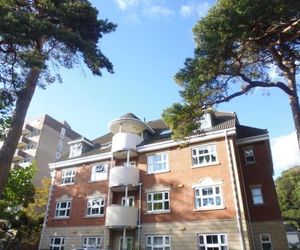 Walking distance to beach , close to town center Boscombe United Kingdom