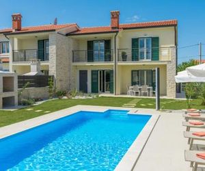 Villa Clara with Private Pool Labinci Croatia