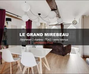 Grand appartement rue Mirebeau Bourges France