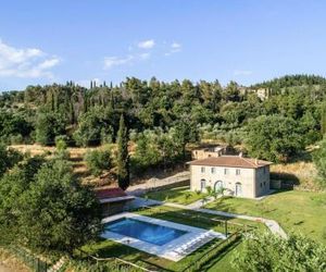 Holiday Home Villa Mezzavia Castiglion Fiorentino - ITO071005-O Cortona Italy