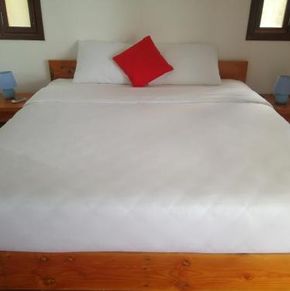 NearBy Hotel
