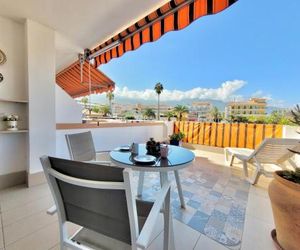 Bonito estudio con soleada terraza,piscina y WIFI gratis By TheOceanRentals Puerto de la Cruz Spain