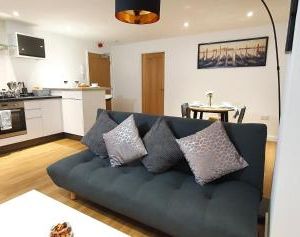 Northampton 2 Bedroom Town Centre Apartment close to University, Hospitals, Brackmills Northampton United Kingdom