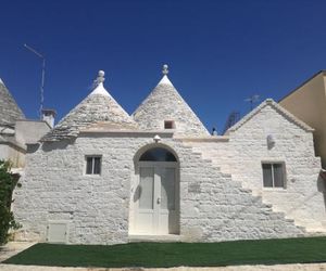 Trulli Manuela 1 Locorotondo Italy