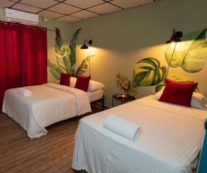 Hostal Travelers Los Chacarenos Panama