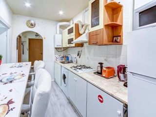 White Night Apartment