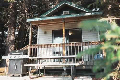 Photo of Cabin 1 Lynn View Lodge
