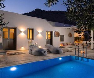 Mami`s House with Private Pool Lindos Greece