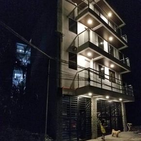 NearBy Hotel