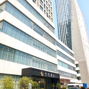 NearBy Hotel