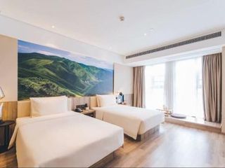 Фото отеля Atour Hotel (Liaocheng Development Zone)