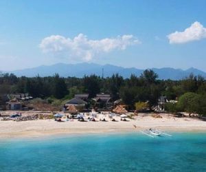 Sunset Beach Bungalow Gili Meno Indonesia