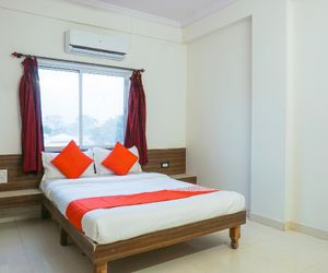 SPOT ON 37769 Hotel chaitanya Ahmadnagar India