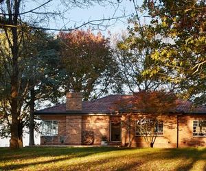 Polperro Farmhouse Red Hill Australia