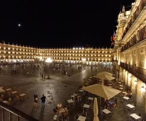 Apartamento con balcones VIP en la misma Plaza Mayor!! Salamanca Spain