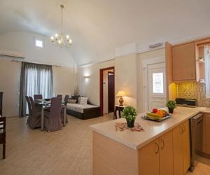 Veldi Art - Kamari Beach Apartment (8 persons) Kamari Greece