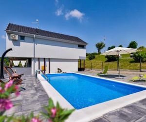 Amazing home in Sveti Martin na Muri w/ Jacuzzi, Sauna and Outdoor swimming pool Ormos Croatia