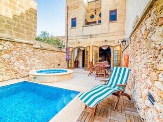 Hotel pic 5 bedrooms villa with private pool and wifi at In Nadur 1 km away from