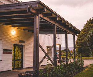 Lone Moose Backpackers Te Anau New Zealand