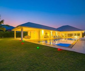 Luxury Modern 4 Bedroom Pool Villa PH111 Ban Bo Fai Thailand