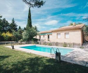 Charming secluded house with a private outdoor pool LIsle-sur-la-Sorgue France