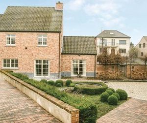 Awesome home in Borgloon w/ WiFi and 4 Bedrooms Borgloon Belgium