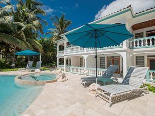Hotel pic Coral Bay Villas