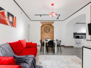St-Isaak Lux Apart 4 bedrooms & 2 bathrooms