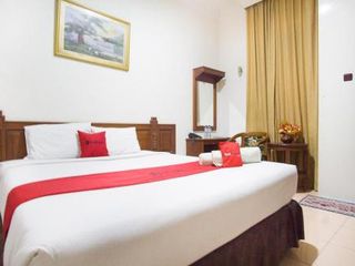 Hotel pic RedDoorz near Pantai Falajawa Ternate