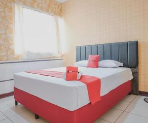 RedDoorz Plus near Istana Maimun Medan Medan Indonesia