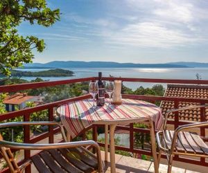 Stunning apartment in Njivice w/ WiFi and 1 Bedrooms Njivice Croatia