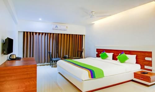 Hotel Raya Residency