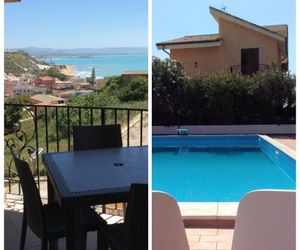 Nuovo Apt in Villa full optional con piscina e veranda vista mare a 500 mt dalla spiaggia della Scala Realmonte Italy