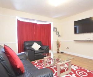 Four Bedroom Townhouse 12 Minutes Walk to Excel Exhibition Centre East Ham United Kingdom