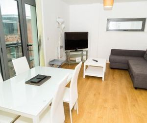 Serviced Apartment In Liverpool City Centre - Free Parking - 76 Henry St by Happy Days - Apt 47 Liverpool United Kingdom