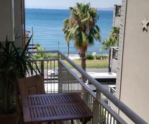 Seaview apartment with balcony in Athens Riviera, 15 to Acropolis Paleo Faliro Greece