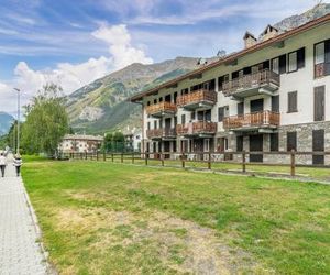 Beautiful apartment in Morgex w/ WiFi and 2 Bedrooms Montet Italy