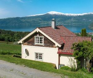 Holiday Home Nystova (FJS250) Innvik Norway