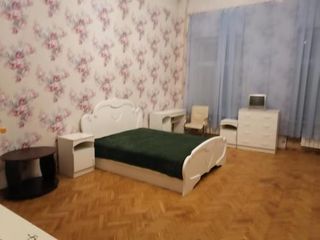 Apartment on Marata 35