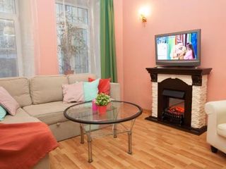 Apartment on Ispolkonskaya 8