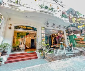 Amy Hostel Hue Hue Vietnam